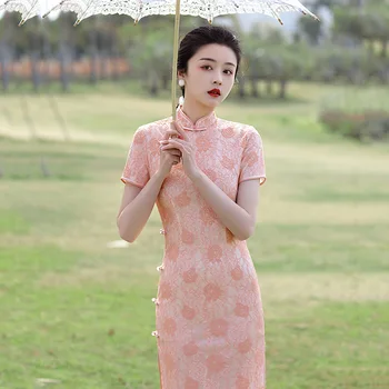 2023 Nyári Kompozit Csipke Maxi Cheongsam Édes Napi Kifutón Modern Kínai Stílusú Esküvő Este Bankett Ruha Qipao a Nők